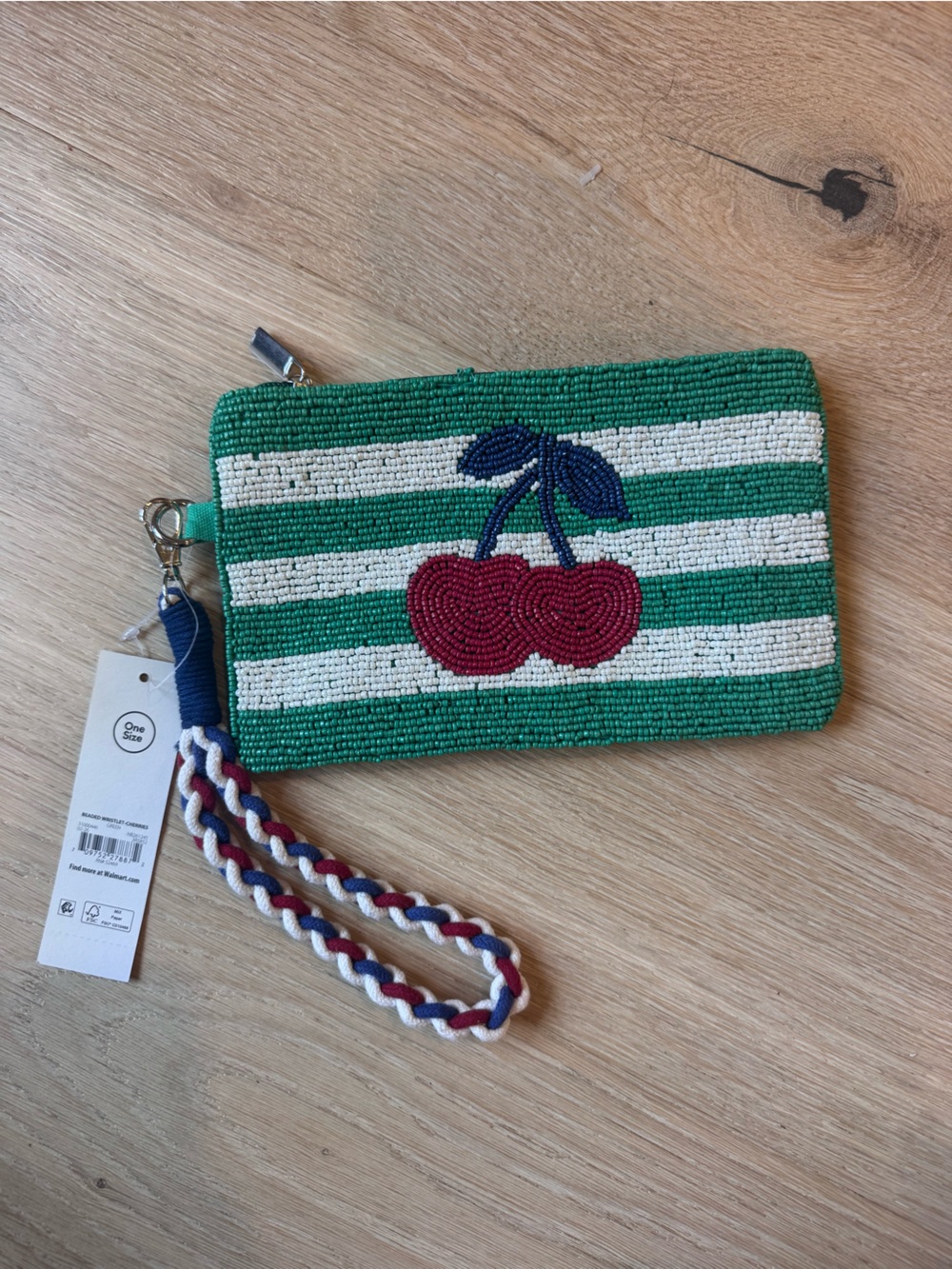 Beaded wristlet